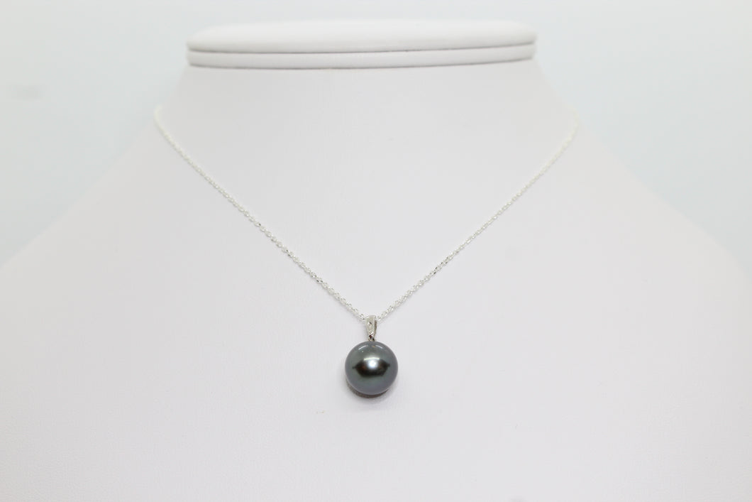 Pendentif POE – Perle noire de Tahiti 12,4 mm & bélière en or gris 18K