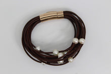 Charger l&#39;image dans la galerie, Bracelet TOA en cuir et perles
