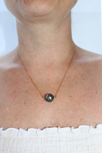 Collier POE HERE :Perle de TAHITI et chaîne en OR 18K